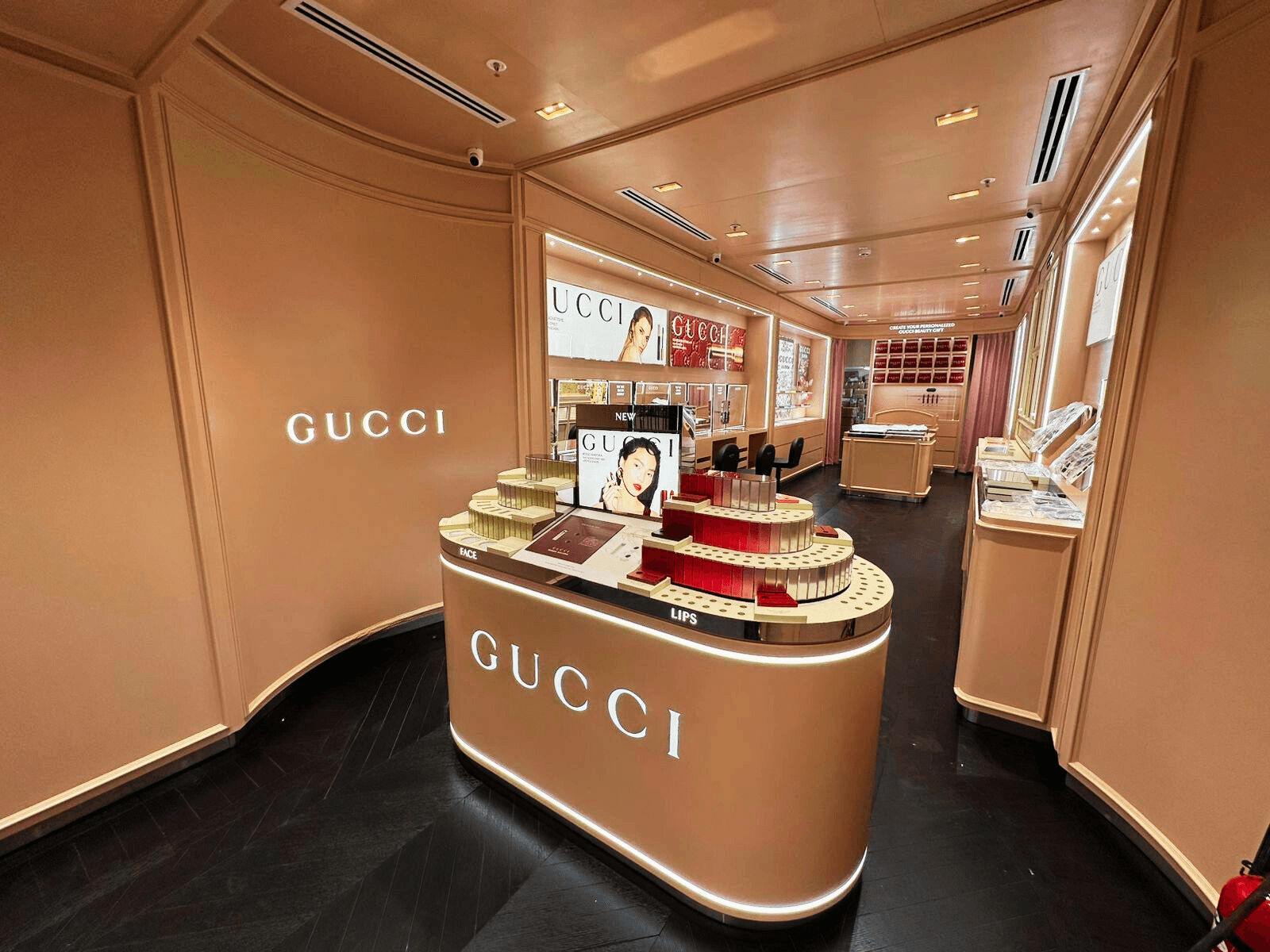 Gucci gallery image 2