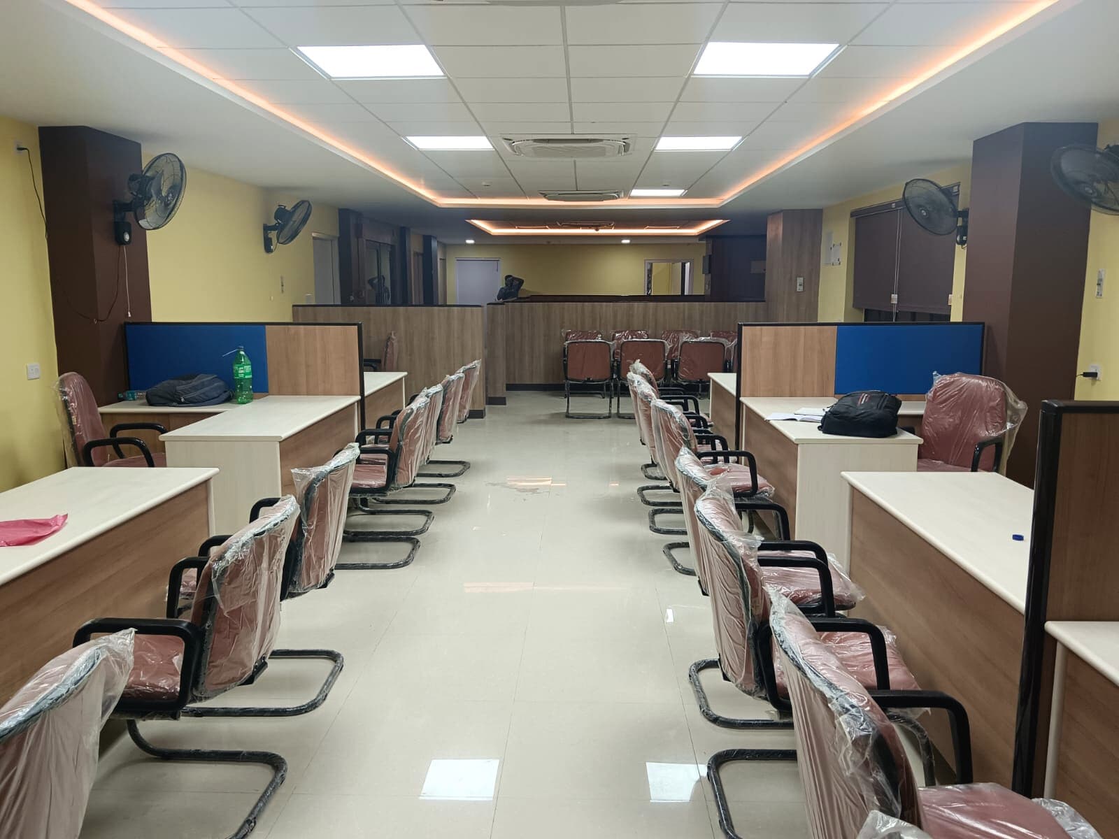 Office Furniture Manufacturer - LIC Government Interior Overhaul