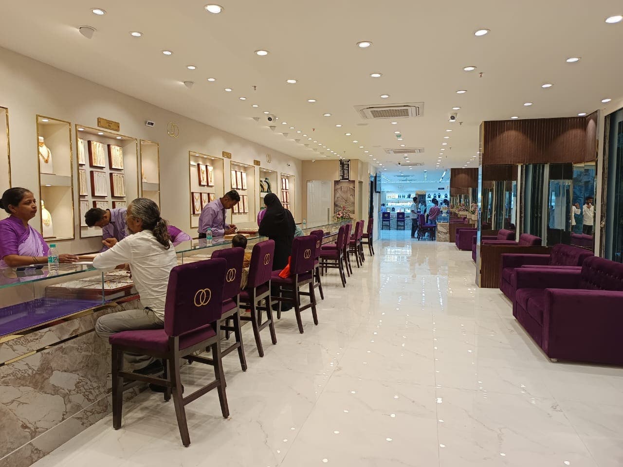 PNG Jewellers gallery image 3